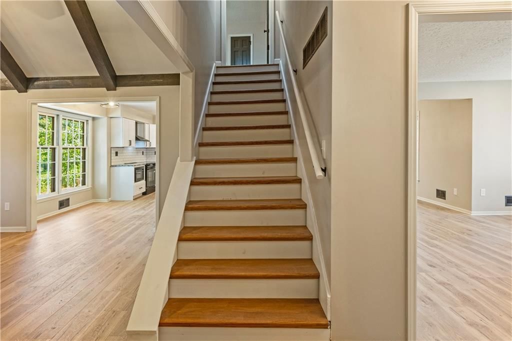 1208 NW Fairway Circle — photo 15
