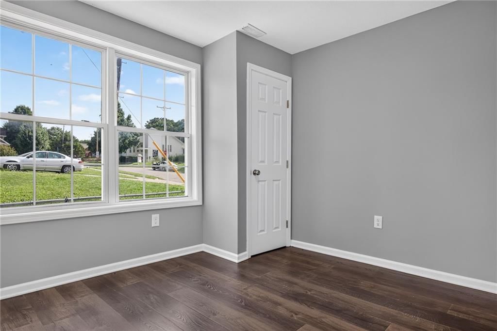 1323 S 38th Street — photo 23