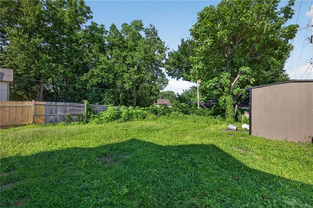 1323 S 38th Street — photo 33
