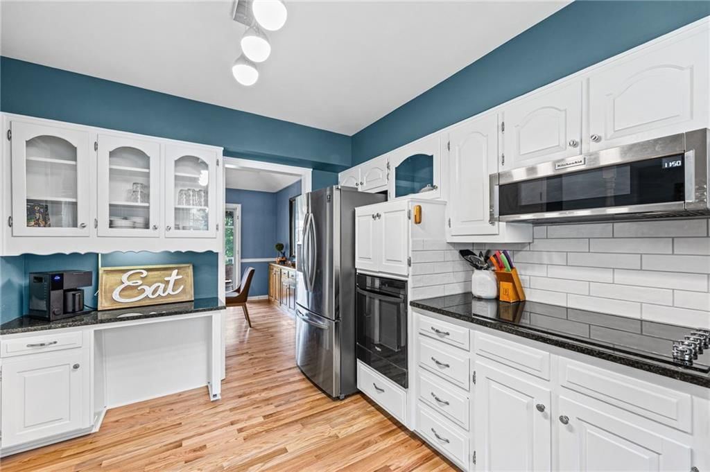 6829 Lakeshore Drive — photo 13