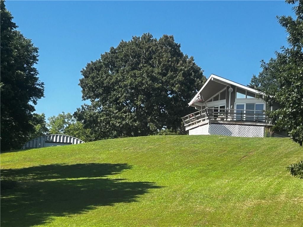 6143 SE Cameron Road — photo 1