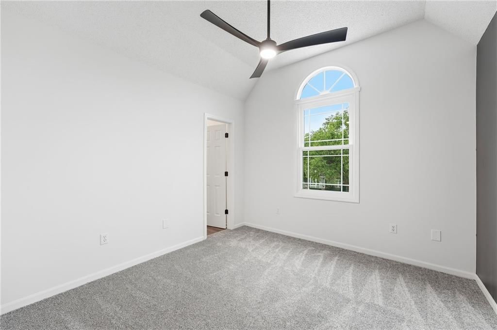 2427 SE 5th Terrace — photo 37