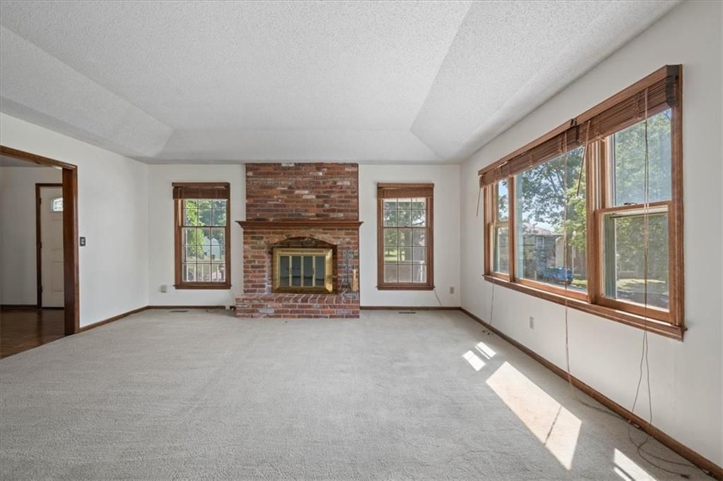 14500 Laquinta Street — photo 8