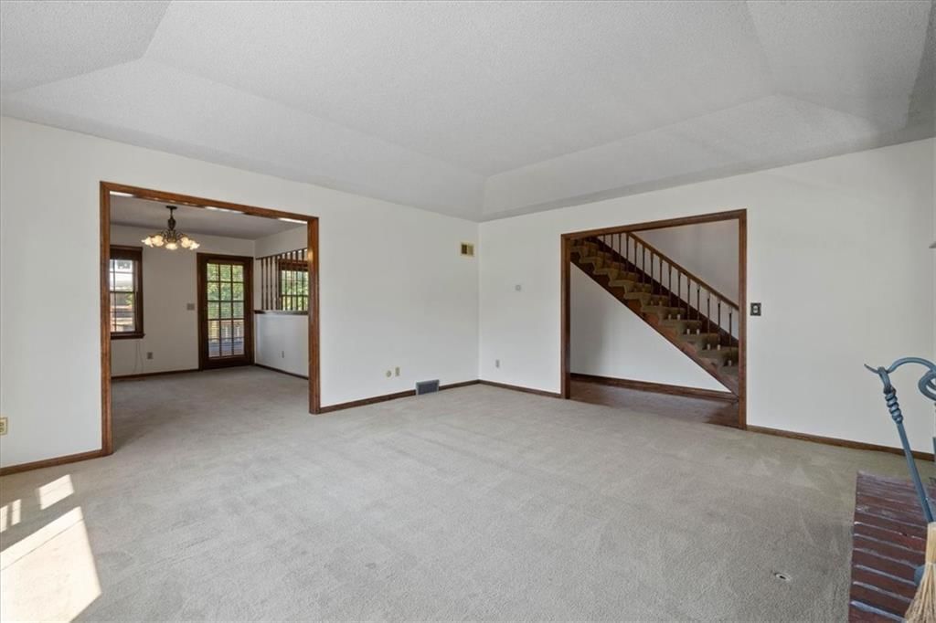 14500 Laquinta Street — photo 9