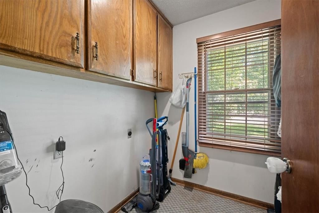 14500 Laquinta Street — photo 17