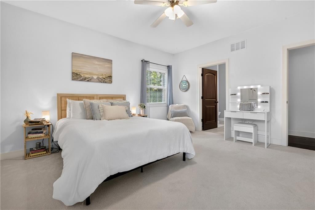 3207 E 20th Street — photo 37