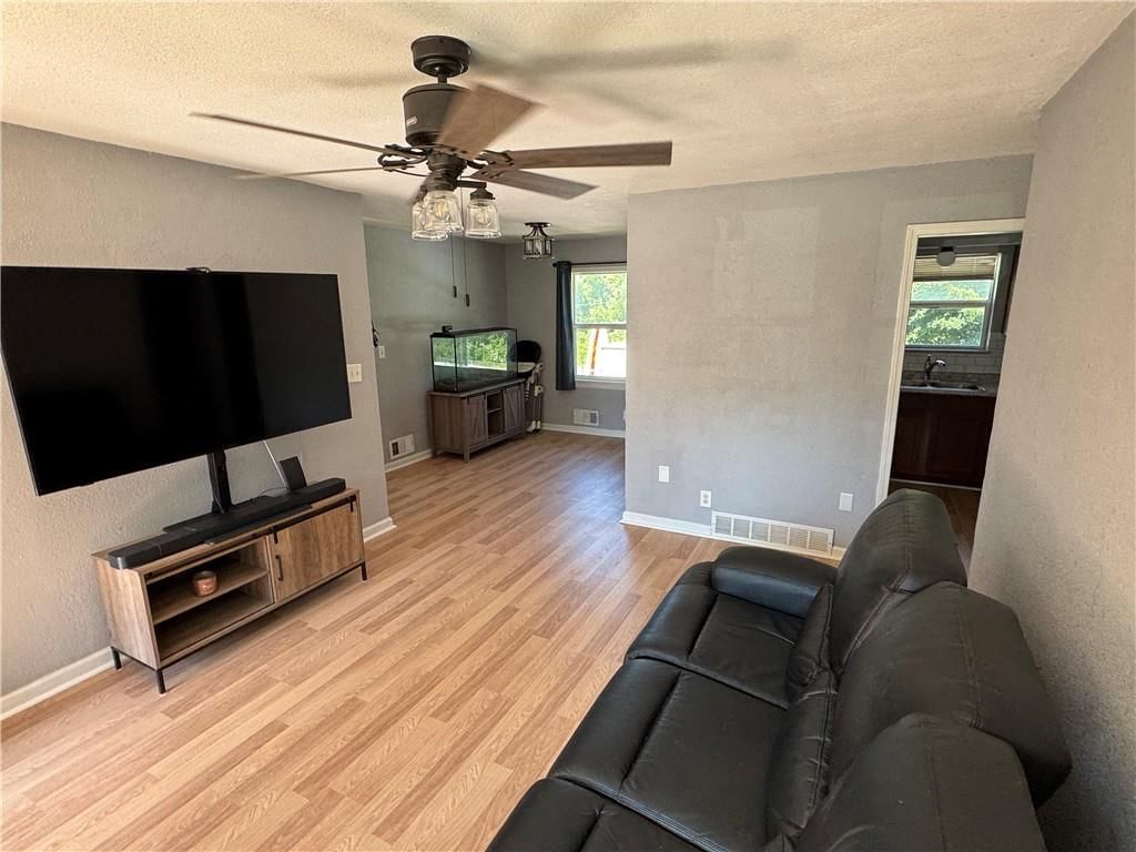 1300 S McHenry Street — photo 14