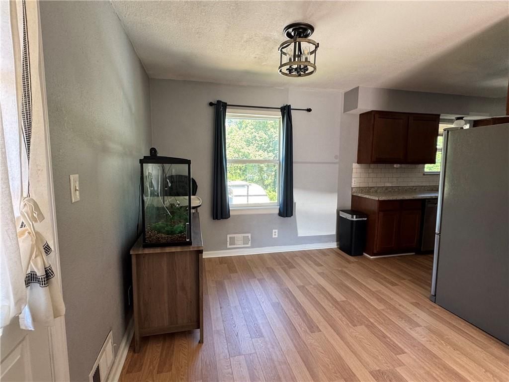 1300 S McHenry Street — photo 15
