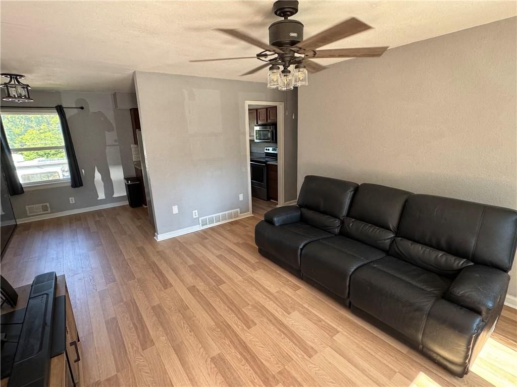 1300 S McHenry Street — photo 17