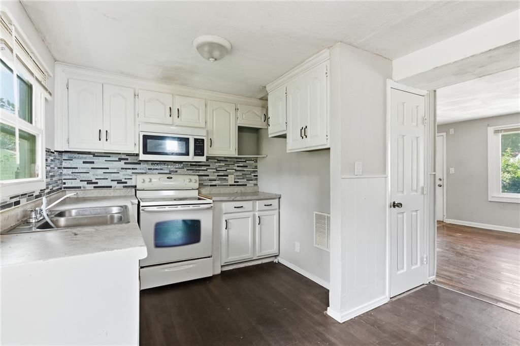 10005 E 35th Street — photo 13