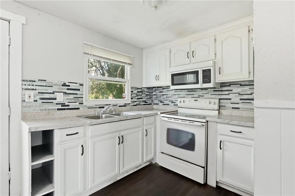 10005 E 35th Street — photo 14