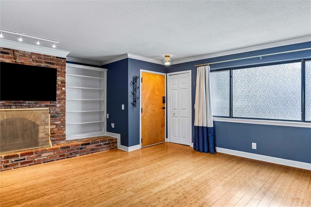 4056 Warwick Boulevard — photo 3