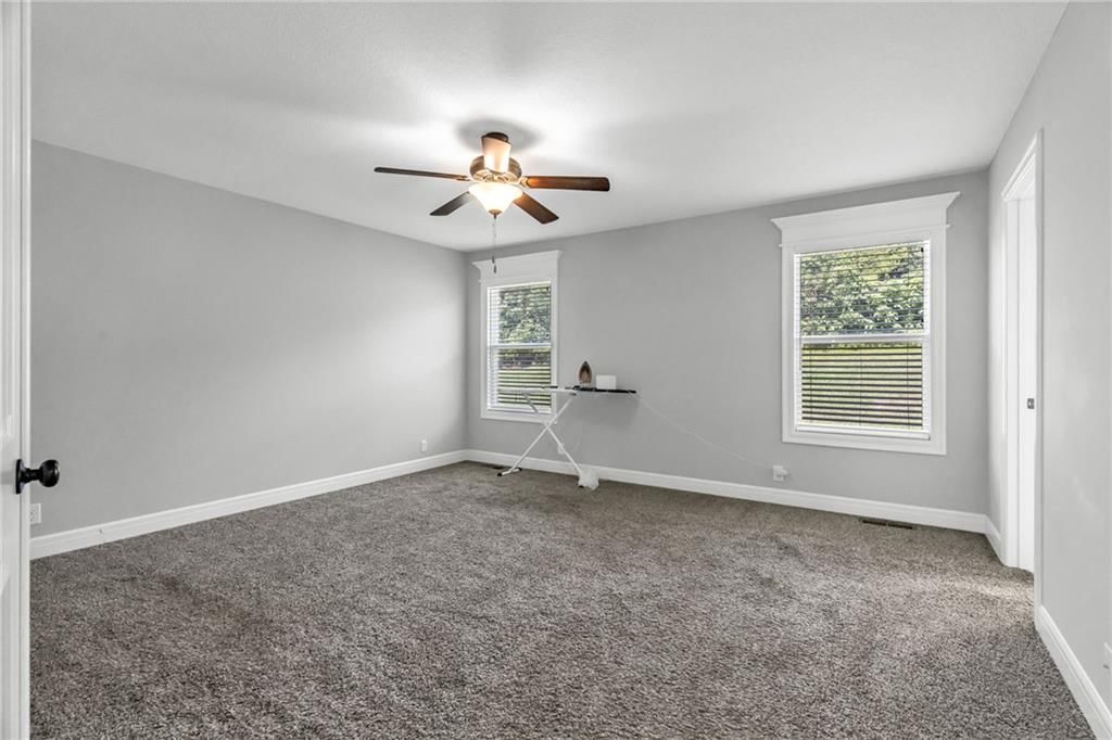 2409 SE CreekRidge Court — photo 8
