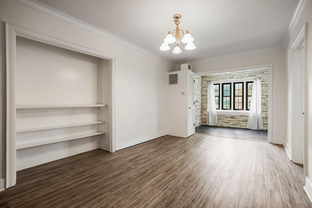 Photo 8 of 35 - 700 W 48th Street #202, Kansas City, MO 64112