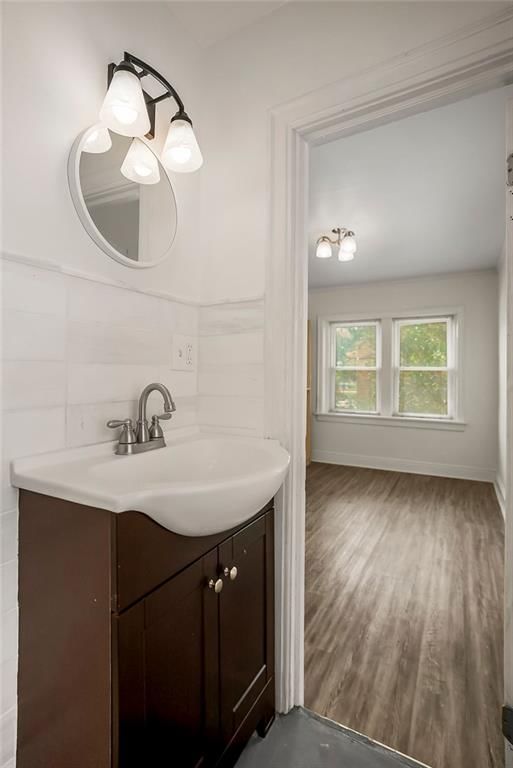 Photo 15 of 35 - 700 W 48th Street #202, Kansas City, MO 64112