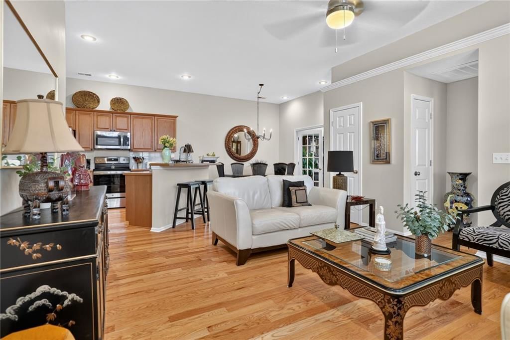 18560 W 158th Place — photo 3