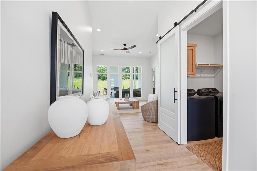 2132 SW Wheatfield Drive — photo 5