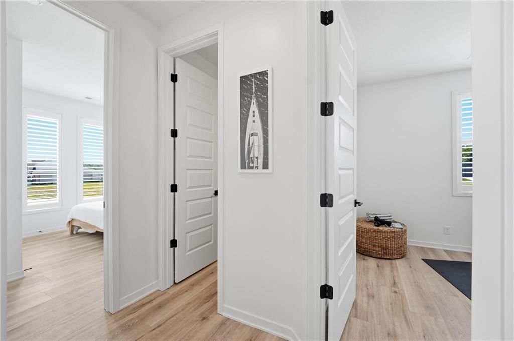 2132 SW Wheatfield Drive — photo 6
