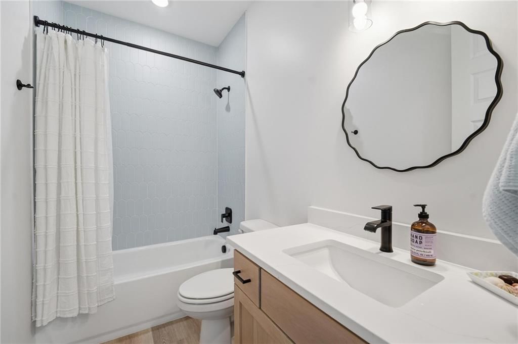 2132 SW Wheatfield Drive — photo 9