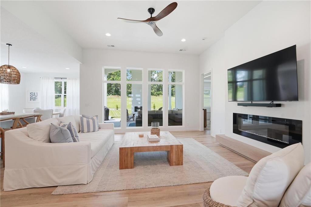 2132 SW Wheatfield Drive — photo 13