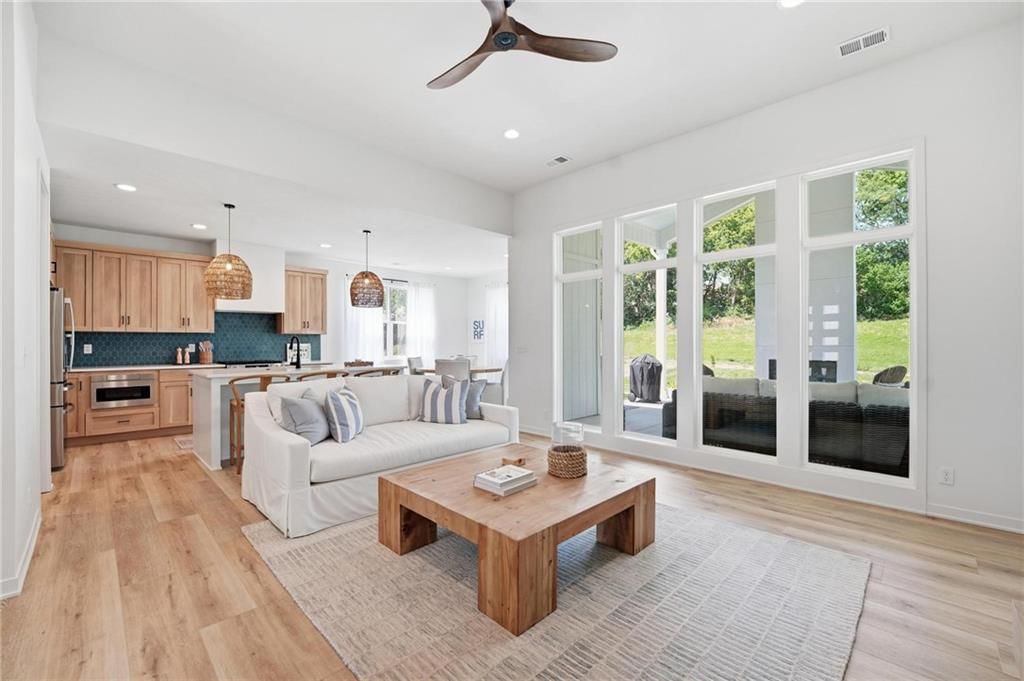 2132 SW Wheatfield Drive — photo 14