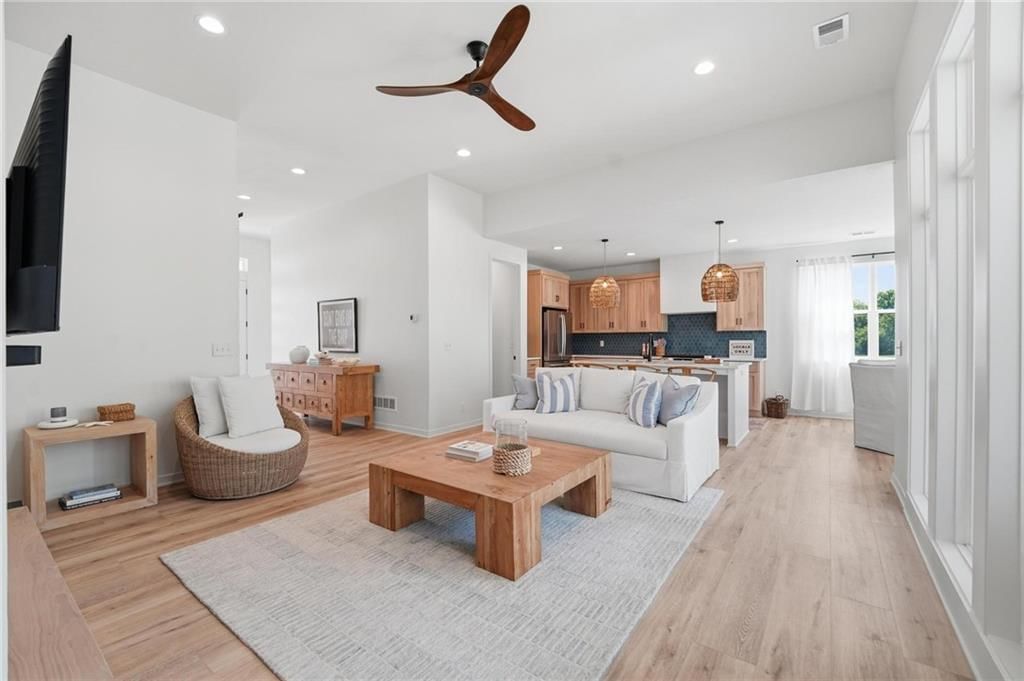 2132 SW Wheatfield Drive — photo 15