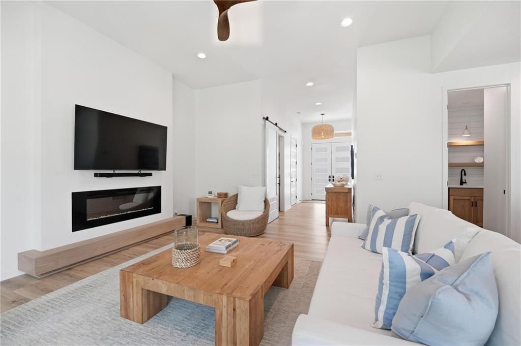 2132 SW Wheatfield Drive — photo 17