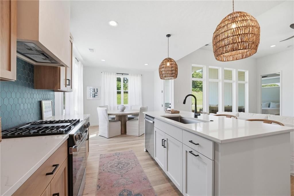 2132 SW Wheatfield Drive — photo 23