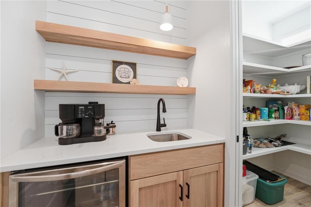 2132 SW Wheatfield Drive — photo 25