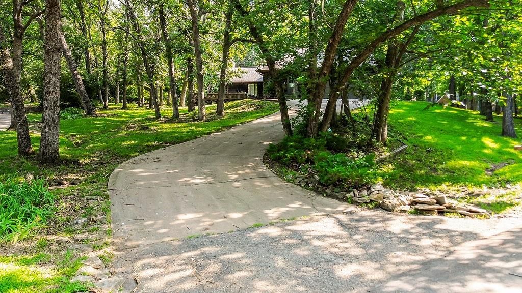 20900 Whispering Drive — photo 7