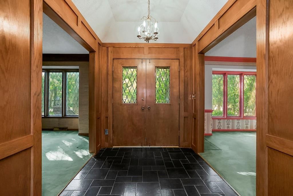 20900 Whispering Drive — photo 10