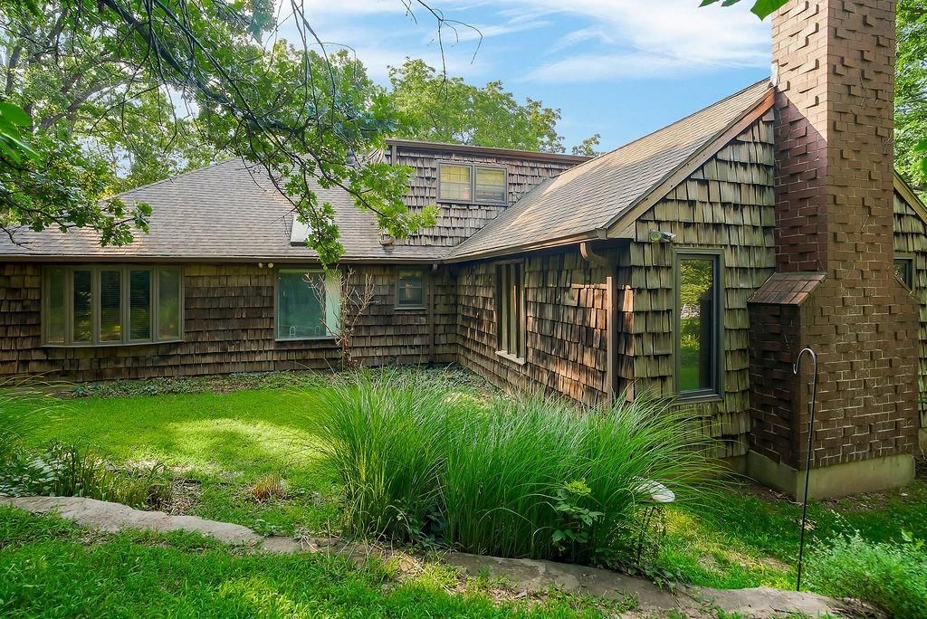 20900 Whispering Drive — photo 37