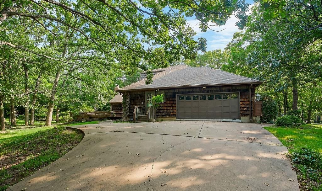 20900 Whispering Drive — photo 40