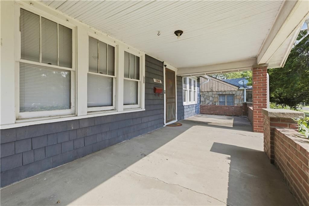 1104 S Market Street — photo 5