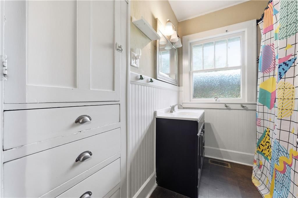 1104 S Market Street — photo 18
