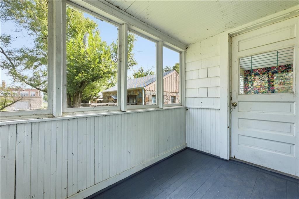 1104 S Market Street — photo 25