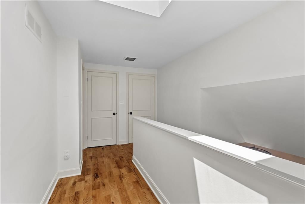 11211 Holly Street — photo 20