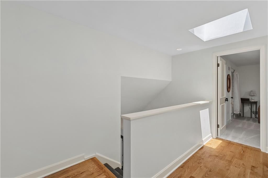 11211 Holly Street — photo 27