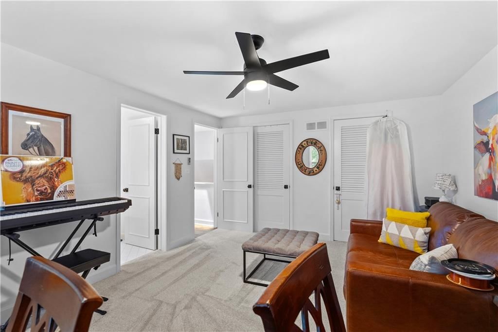 11211 Holly Street — photo 31