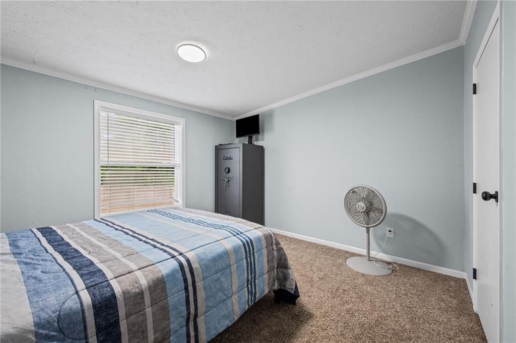 13732 Lawrence Avenue — photo 13