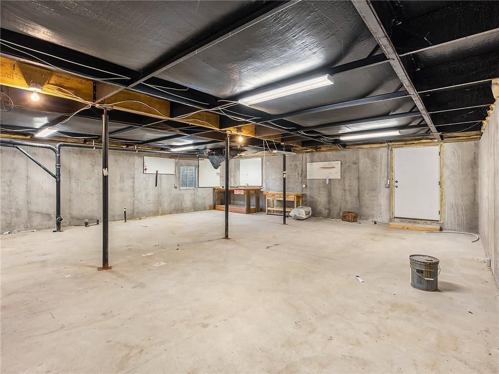 13732 Lawrence Avenue — photo 16