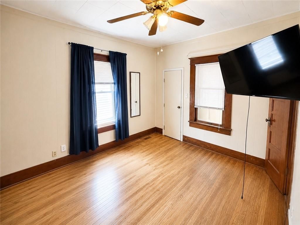 1104 S Sneed Avenue — photo 9