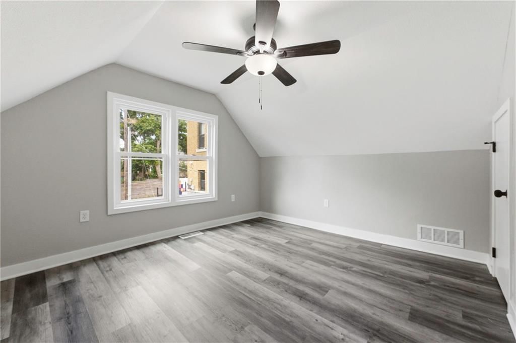 8 S 14th Street — photo 20