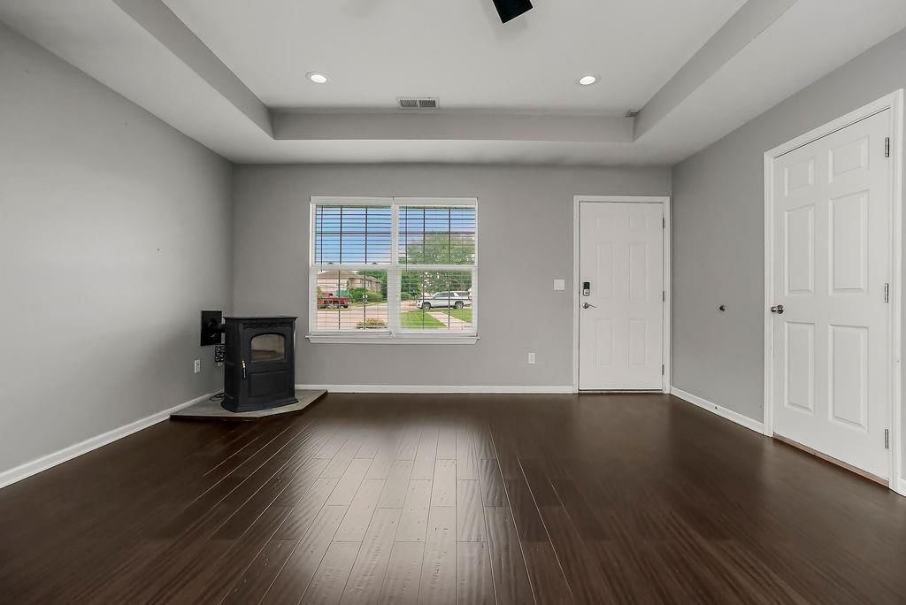 612 MCKENNA Street — photo 5