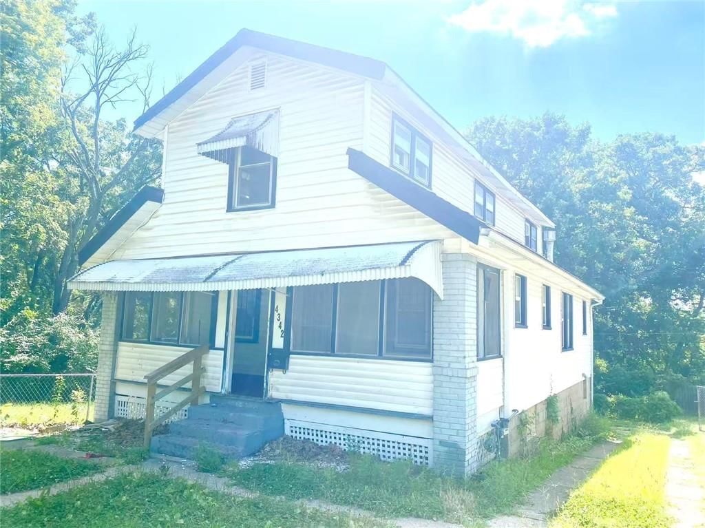 4342 Myrtle Avenue — photo 1