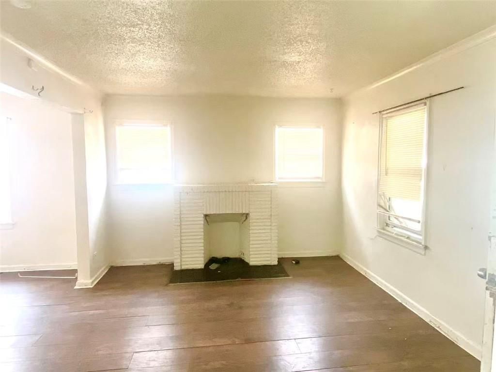 4342 Myrtle Avenue — photo 3