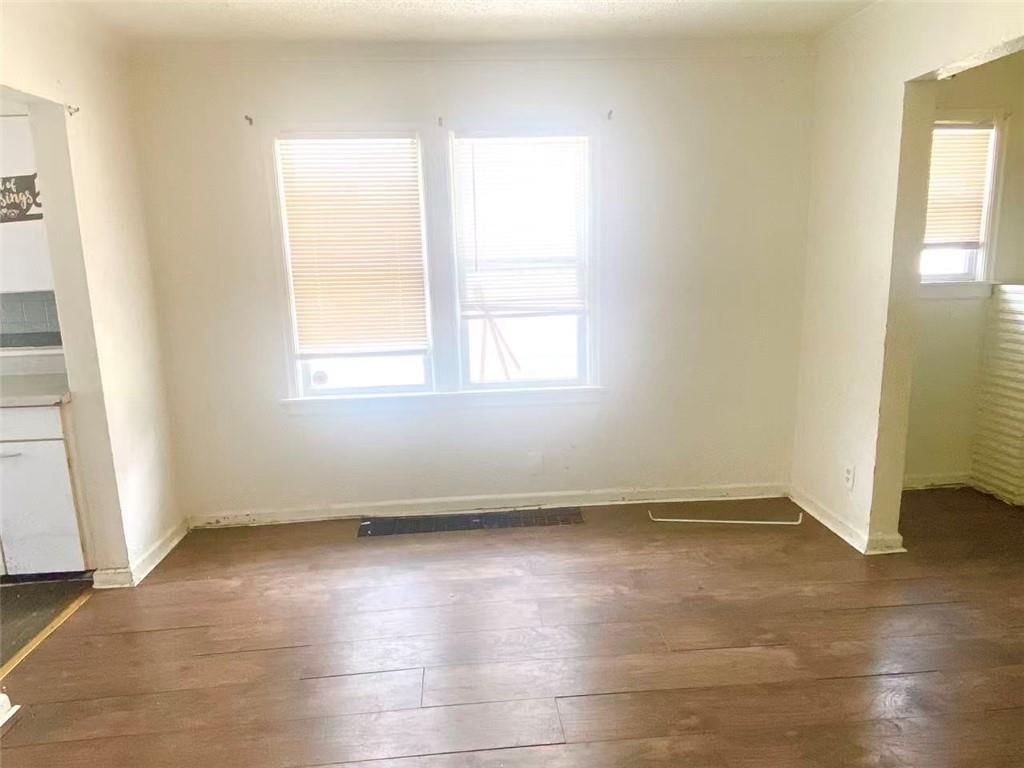 4342 Myrtle Avenue — photo 5