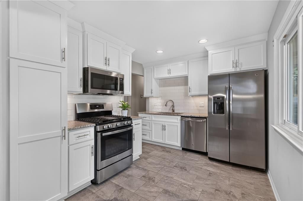 8100 W 92nd Terrace — photo 13
