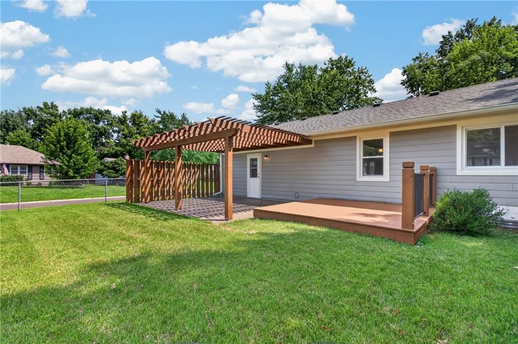 8100 W 92nd Terrace — photo 34