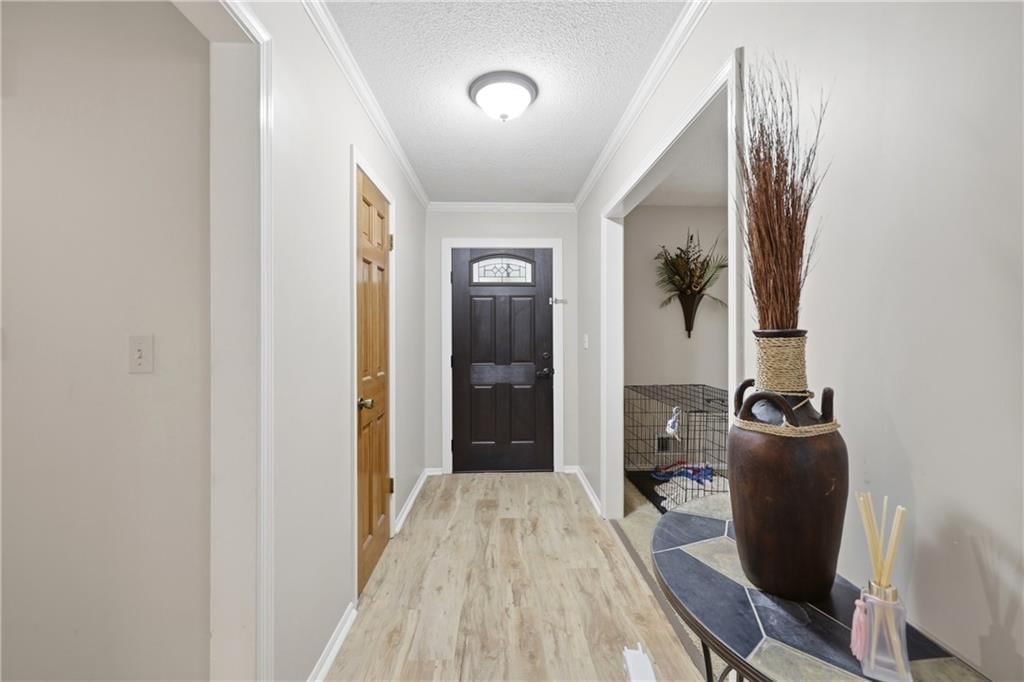 425 Sunview Circle — photo 3